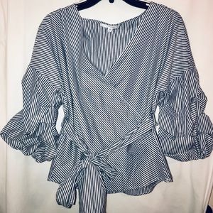 (Active USA)  3/4 sleeve wrap tie top m